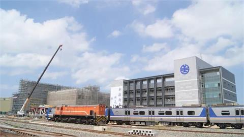 快新聞／太離譜！台鐵驚爆員工喝酒執勤「還持刀想砍主管」　酒測值竟高達0.85