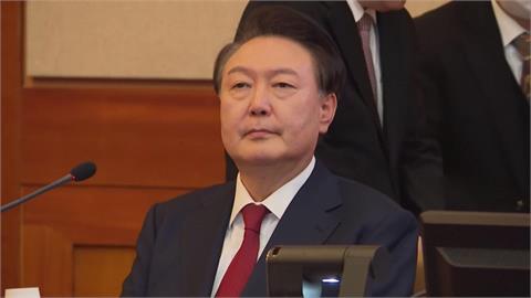 南韓憲政史首次！　現總統尹錫悅親自出庭彈劾案庭審