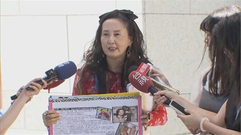 登記首日李敖女兒參選北市議員　稱當選後馬上放棄美國籍