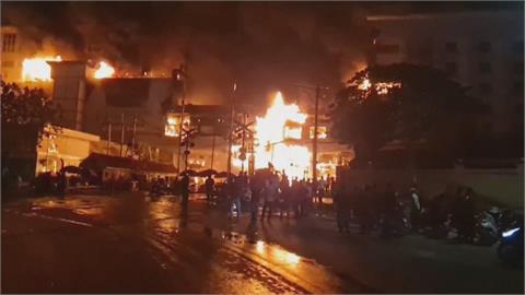 柬埔寨賭場酒店狂燒12小時　至少16死50傷、顧客跳樓逃命