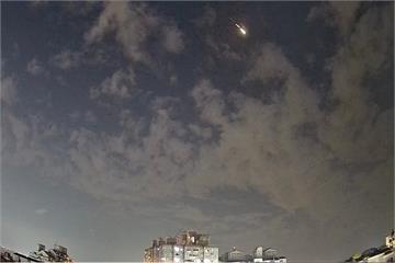 「綠色流星」劃過南台灣　夜空爆亮真相曝光掀網友熱議