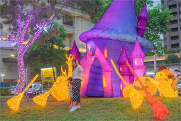 桃園萬聖城今起連嗨十天！光影秀、踩街劇打造全新視覺饗宴