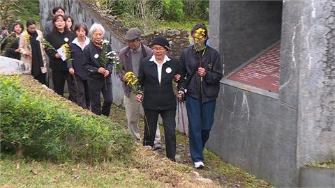 林宅血案46週年 方素敏.田秋堇.鄭麗君赴林家墓園追思