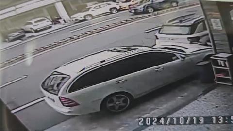 台南女剛牽新車2週被撞2次　衰到發文問：有人跟我一樣嗎？