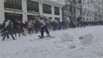 馬德里50年最大降雪! 650條道路封閉上千人受困