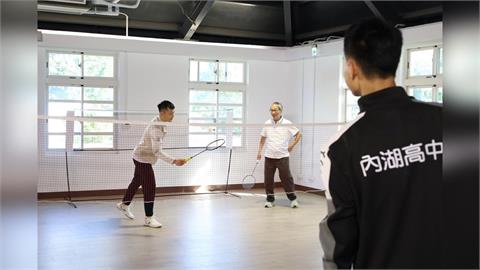 運動部/李洋重拾球拍了!最新男雙搭檔「超大咖」 為一事再踏上羽球場