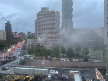 快新聞／北市君悅酒店突起火冒濃煙！ 多輛消防車馳援現場灌救