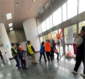 快新聞／事蹟不斷！回憶花蓮名師「葉霸」帶學生去日本玩　堂妹：學生就是她的孩子