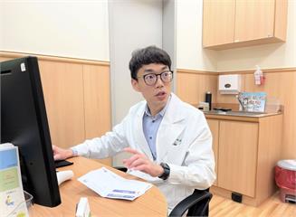 換關節比沒換更糟糕 腫脹、走路歪斜!1至2成「貪快」得二度翻修