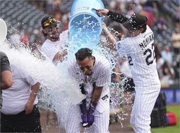 MLB(影)/落磯戲劇性逆轉勝巨人!終結五連敗 避免刷新68場最難堪紀錄