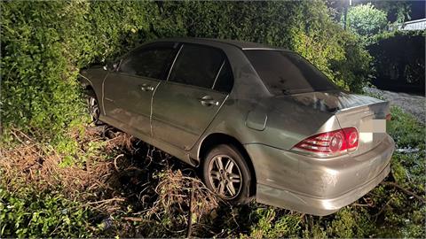 汐止轎車拒檢加速逃　警追1公里揪出「無照又藏毒」