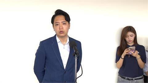 羅廷瑋公開李洋私訊駁罰站 綠轟:部長未同意公布訊息