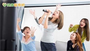 高聲尖叫真的會喊破喉嚨　嚴重可致氣胸！急診醫列「5症狀」要就醫