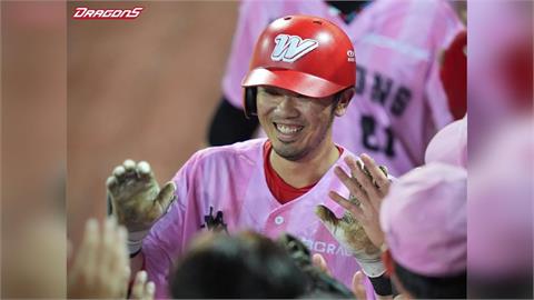 中職(影)／距離生涯百轟僅差2轟！郭嚴文遭中信兄弟註銷　原因曝光了