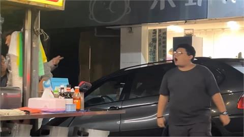 店員唱TWICE歌遭客人罵「憨」 怒回嘴:愛周子瑜不行喔?