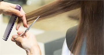 花錢做頭髮被當免費模特！還遭設計師嫌「怎麼沒化妝」　釣出一票苦主