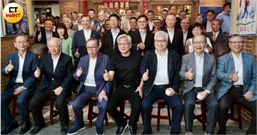 台積台股創高、成交額邁向2兆大關　富邦中信金控股飛高高