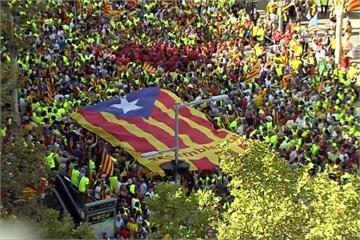 加泰隆尼亞要獨立 百萬民眾遊行造勢