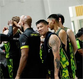籃球／首開先例！王信凱以洋將身分再戰泰國職籃　曾40歲砍大三元「一戰封神」