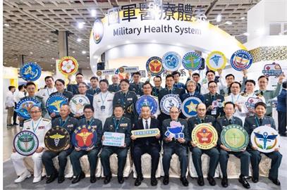 軍醫局創三大領域新技術　國防部長醫療科技展親揭幕