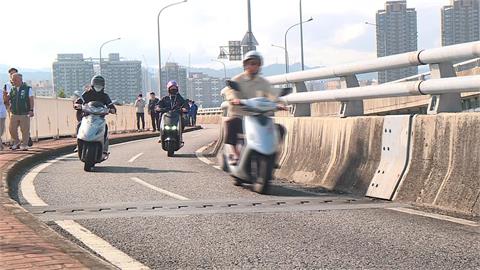 華中橋機車道死亡彎道？　議員轟：改回原本直線道