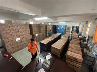 快新聞／雷達建功！ 馬祖海巡隊攔截兩艘中籍船隻 查獲千餘箱走私菸