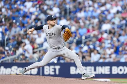 MLB (影)／洋基先發投手Schmidt右前臂緊繃退場　事情恐怕沒有那麼單純
