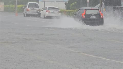 快新聞／12縣市大雨特報　3地區慎防雷擊