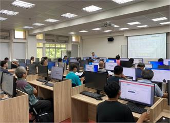 龍華科大培育高速傳輸電子構裝技術人才　掌握產業發展契機