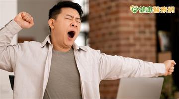 經常脹氣、便秘、疲累是腸漏症？這「4問題」自測揪腸道失衡