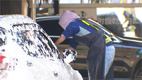 加油站"工資漲+春節"洗車最高漲百元 小黃公布春節費率