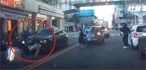 快新聞／驚！台中7歲女童爆衝橫越馬路遭BMW撞飛　母嚇傻失魂尖叫
