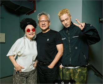 世壯運／周湯豪、比莉合體表演　後台驚喜巧遇黃仁勳「當場扭腰擺臀」