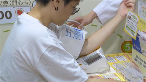 便利商店攜手醫界　免費量血壓可換取蔬果