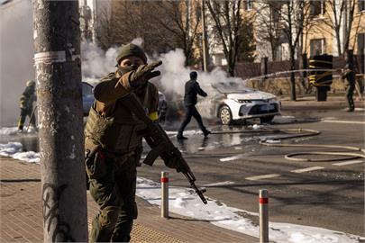 快新聞／持續攻擊！烏克蘭基地遭俄軍砲擊「至少70名烏兵陣亡」