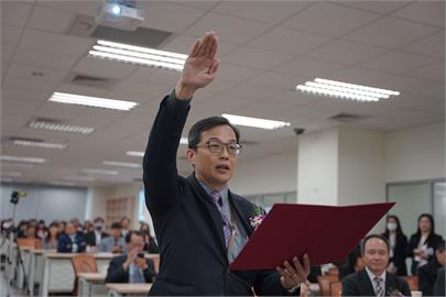 姜至剛上任！食藥署今舉辦新任署長交接典禮