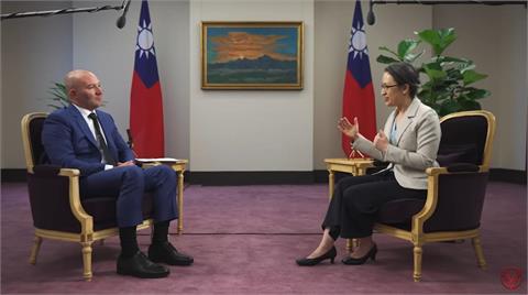 蕭美琴接受美國播客節目專訪　強調「台灣將打造更有效自主防衛系統」