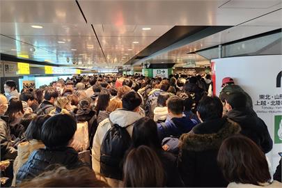 快新聞／赴日注意！9天新春連假尾聲「大雪攪局」　各地交通出現混亂