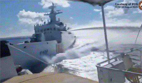 追菲國艦「中國船隻」撞上自家軍艦！糗片流出「官方惦惦」戰狼說1句被刪