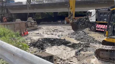 淡北道路工程頻出包！　挖破管停水3天　業者嘆：週末生意慘