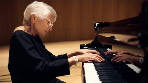 史上最高齡　97歲鋼琴家與唱片大廠簽約