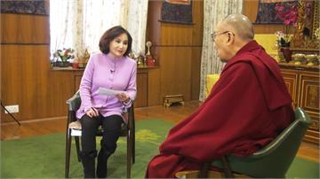 達賴喇嘛向台灣人賀新春 胡婉玲率團隊獨家採訪