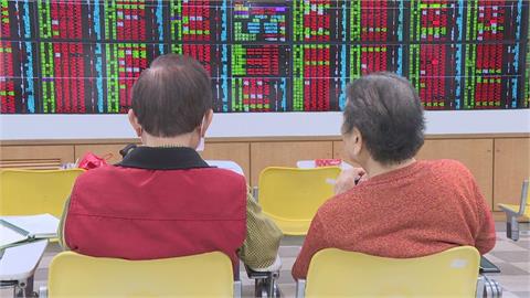 台積電擺尾電子撐盤　台股收漲207點收復年線