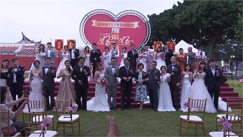 屏東縣集團結婚　三兄妹同日步上紅毯