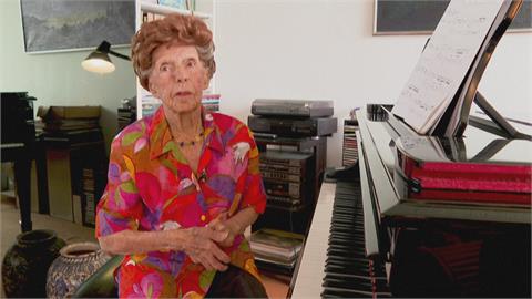 人瑞女鋼琴家！108歲每天練琴4小時　將出第7張專輯