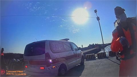 快新聞／高雄梓官浮屍為海軍士官　父母哀慟挽不回兒子