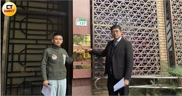 黃國昌被爆偷渡軍事機密資料！辯稱不小心也沒用　今遭按鈴告發