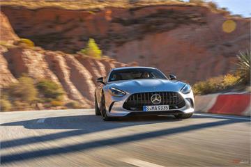 Mercedes-Benz GT Coupé、S-Class 與 EQE SUV 執行年式升級作業！