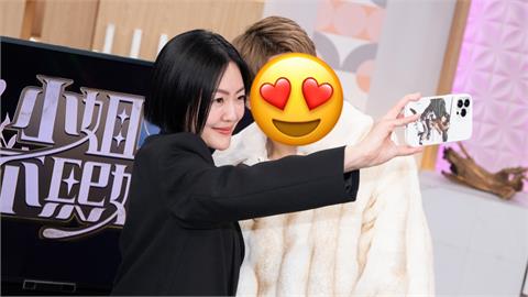 小S和「1大咖男星」超甜互動畫面流出!她喜極而泣摸臉「1舉動」讓他看傻