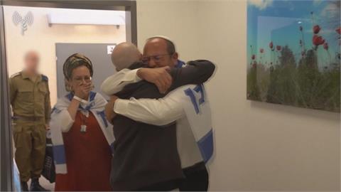 停戰！以色列人質返家激動痛哭　釋放近2千巴勒斯坦囚犯